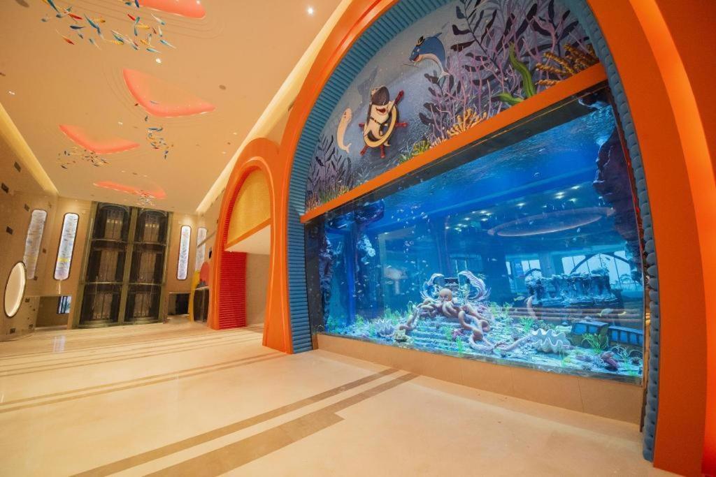 Dolphin Bay Hotel Kunming Exterior photo