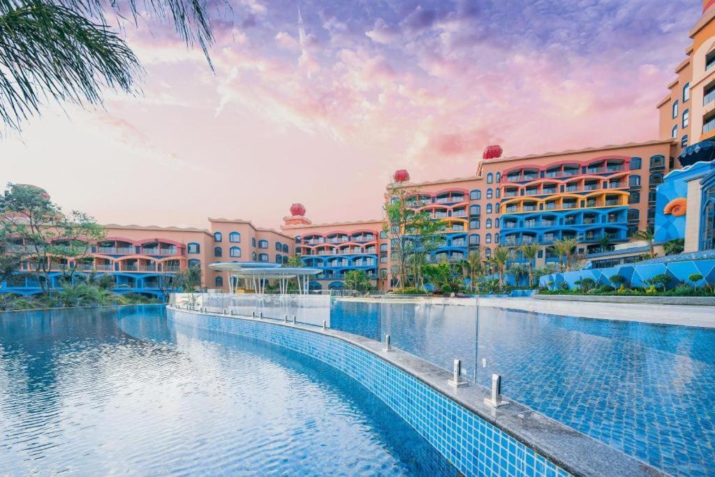 Dolphin Bay Hotel Kunming Exterior photo