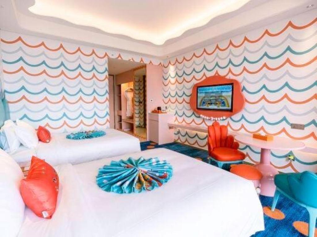 Dolphin Bay Hotel Kunming Exterior photo