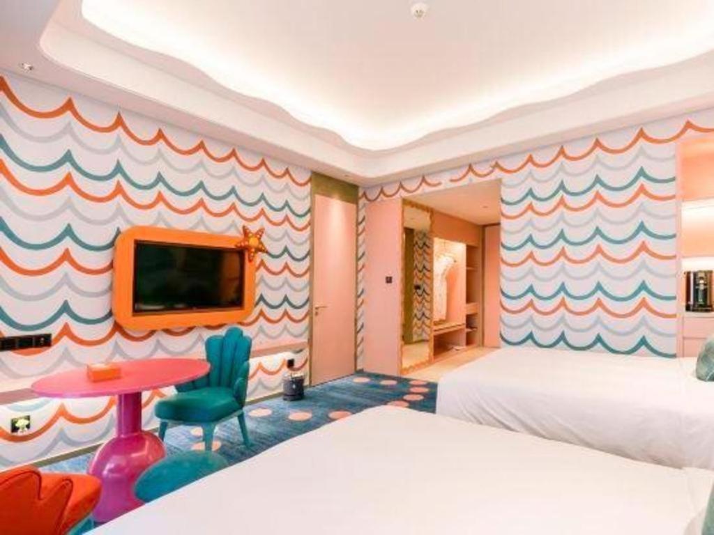 Dolphin Bay Hotel Kunming Exterior photo